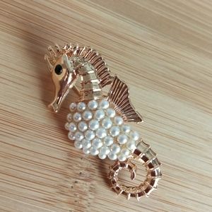 Gold Pearl Seahorse Brooch
